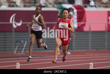 Xiaoyan Wen aus China wurde am 27. August 2021 während der Leichtathletik bei den Tokyo Paraolympics, Tokyo Olympic Stadium, Tokio, Japan, mit 200m Jahren zum Start gebracht. (Foto von Ulrik Pedersen/NurPhoto) Stockfoto