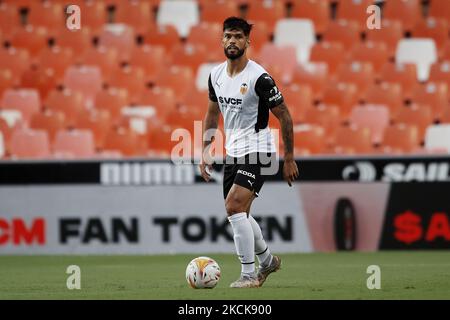 Omar Alderete aus Valencia beim Vorsaison-Freundschaftsspiel zwischen dem FC Valencia und dem AC Mailand am 4. August 2021 im Estadi de Mestalla in Valencia, Spanien. (Foto von Jose Breton/Pics Action/NurPhoto) Stockfoto