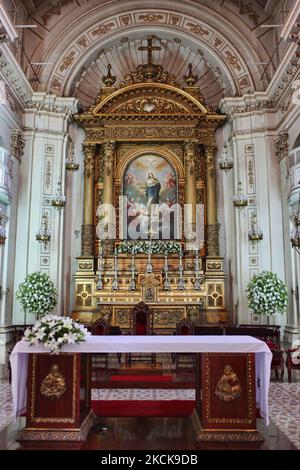 Kunstvolle Altarverzierung in einer Kirche in Santiago, Chile, am 09. März 2010. (Foto von Creative Touch Imaging Ltd./NurPhoto) Stockfoto