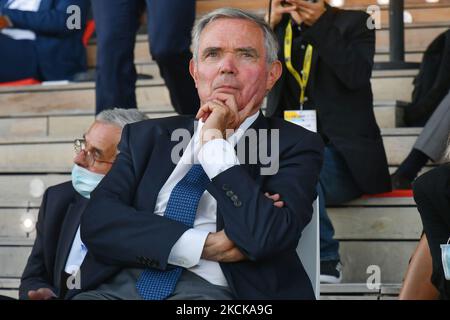 Der ehemalige Präsident der französischen Nationalversammlung, Bernard Accoyer, nimmt am 25. August 2021 an der jährlichen Sommertagung des Medef 'La Ref 2021' auf der Rennstrecke Longchamp in Paris, Frankreich, Teil. (Foto von Daniel Pier/NurPhoto) Stockfoto