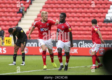 Diallang Jaiyesimi von Charlton Athletic feiert sein Tor während des Spiels der Sky Bet League 1 zwischen Charlton Athletic und Crewe Alexandra am Samstag, dem 28.. August 2021, im The Valley, London. (Foto von Tom West/MI News/NurPhoto) Stockfoto