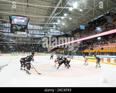 #91 JULIAN WALKER Lugano Hockey Champions Hockey League Spiel HC Lugano gegen Tappara Tampere Saison 2021/2022 am 29. August in der Corner Arena in Lugano, Schweiz. (Foto von Fabio Averna/NurPhoto) Stockfoto