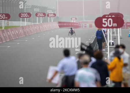 01/09/2021 Tokio, Japan. Oksana Masters of the United States feiert am 1. September 2021 auf dem Fuji International Speedway in der Präfektur Shizuoka in Oyama, Zentraljapan, den Sieg beim Radrennen der Frauen H5 bei den Paralympics in Tokio. Oksana wurde mit mehreren strahleninduzierten Geburtsfehlern geboren, die auf die Radioaktivität zurückzuführen waren, die durch den nuklearen Unfall in Tschernobyl im Norden der ukrainischen SSR in ihrem Geburtsland, der Sowjetunion, freigesetzt wurde. (Foto von Mauro Ujetto/NurPhoto) Stockfoto