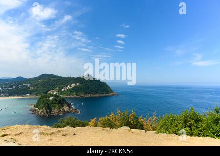 Blick auf die Bucht von Concha in San Sebastian, Spanien, am 27. August 2021. (Foto von Adrien Fillon/NurPhoto) Stockfoto