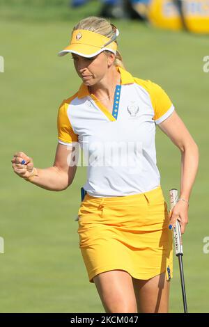 Sophia Popov vom Team Europe reagiert auf ihren Schuss auf die 15. Green während der Nachmittagspaarungen des Solheim Cup 2021 im Inverness Club, in Toledo, Ohio, USA, am Sonntag, 5. September 2021. (Foto von Jorge Lemus/NurPhoto) Stockfoto