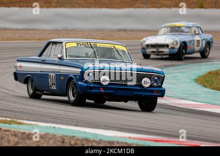 VAN GAMMEREN, Henk und VAN GAMMEREN, Thijs mit Ford Falcon Sprint Futura während des NKHTGT Historic Racing Barcelona Race auf dem Circuit de Catalunya. (Foto von DAX Images/NurPhoto) Stockfoto