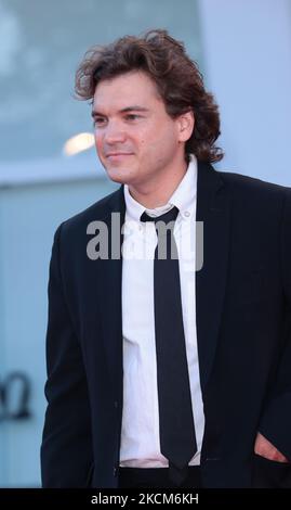 Emile Hirsch besucht den roten Teppich des Films „Freaks Out“ während der Internationalen Filmfestspiele Venedig 78. am 08. September 2021 in Venedig, Italien. (Foto von Matteo Chinellato/NurPhoto) Stockfoto