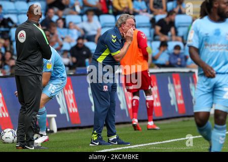 Middlesbroughs Manager Neil Warnock während der ersten Hälfte des Sky Bet Championship-Spiels zwischen Coventry City und Middlesbrough in der Ricoh Arena, Coventry, am Samstag, dem 11.. September 2021. (Foto von John Cripps/MI News/NurPhoto) Stockfoto