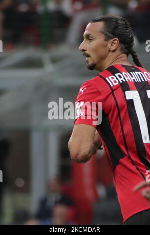 Zlatan Ibrahimovic vom AC Mailand in Aktion während des Fußballspiels der Serie A zwischen Mailand und Latium im Giuseppe-Meazza-Stadion in Mailand am 12. September 2021. (Foto von Mairo Cinquetti/NurPhoto) Stockfoto