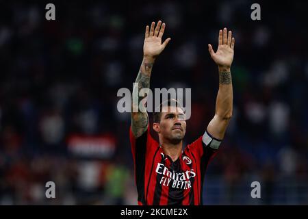 Alessio Romagnoli (AC Mailand) feiert nach dem Sieg während der italienischen Fußballserie Ein Spiel AC Mailand gegen SS Lazio am 12. September 2021 im San Siro Stadion in Mailand, Italien (Foto von Francesco Scaccianoce/LiveMedia/NurPhoto) Stockfoto