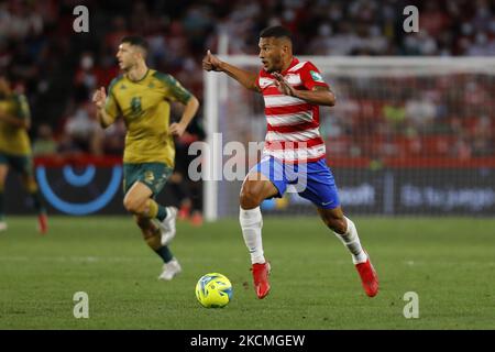 Luis Javier Suarez, von Granada CF beim La Liga Spiel zwischen Granada CF und Real Betis im Nuevo Los Carmenes Stadion am 13. September 2021 in Granada, Spanien. (Foto von Álex Cámara/NurPhoto) Stockfoto