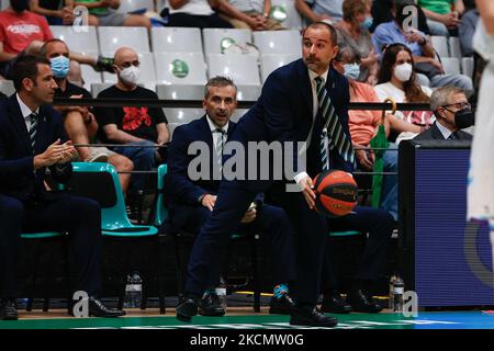 Carles Duran von Joventut Badalona während des Liga Endesa ACB Spiels zwischen Joventut Badalona und Surne Bilbao Basket im Palau Municipal D´Esports de Badalona in Barcelona, Spanien. (Foto von DAX Images/NurPhoto) Stockfoto