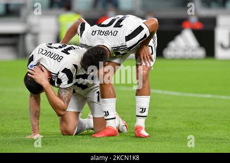 Leonardo Bonucci und Paulo Dybala vom FC Juventus in Aktion während des Spiels der Serie A 2021/22 zwischen dem FC Juventus und dem AC Mailand am 19. September 2021 im Allianz Stadium in Turin, Italien (Foto von Reporter Torino/LiveMedia/NurPhoto) Stockfoto