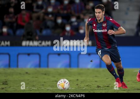 Nikola Vukcevic von Levante UD während des La-Liga-Spiels zwischen Levante UD und Celta de Vigo im Stadion Ciutat de Valencia am 21. September 2021. (Foto von Jose Miguel Fernandez/NurPhoto) Stockfoto