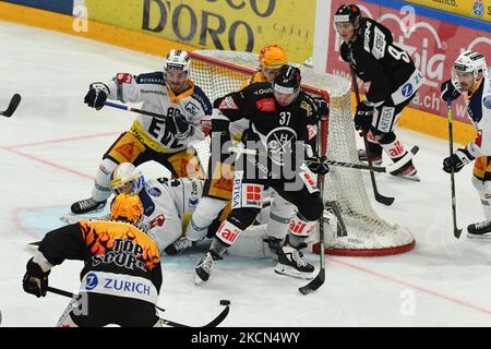 ELIA RIVA Lugano Hockey HC Lugano vs. EV Zug Nationalliga Saison 2021/2022 am 21. September 2021 in der Corner Arena in Lugano, Schweiz (Foto: Fabio Averna/NurPhoto) Stockfoto