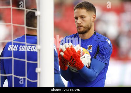 Alejandro Remiro von Real Sociedad während des La Liga-Spiels zwischen Granada CF und Real Sociedad im Nuevo Los Carmenes Stadion am 23. September 2021 in Granada, Spanien. (Foto von Álex Cámara/NurPhoto) Stockfoto