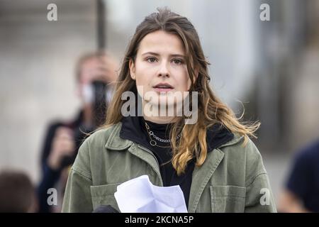 Klima Luisa Neubauer spricht am 24. September 2021 vor dem Reichstagsgebäude während der globalen Klimaproteste in Berlin. (Foto von Emmanuele Contini/NurPhoto) Stockfoto