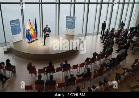 Pedro Sanchez, Präsident von Spanien, nimmt an der Zukunft der Arbeitskonferenzen in der Botin Foundation in Santander, Spanien, Teil. (Foto von Celestino Arce/NurPhoto) Stockfoto