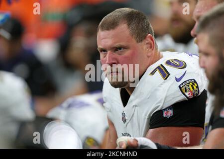 Kevin Zeitler (70), Offensivschütze der Baltimore Ravens, wird während der ersten Hälfte eines NFL-Fußballspiels gegen die Detroit Lions in Detroit, Michigan, USA, am Sonntag, 26. September 2021, gesehen. (Foto von Jorge Lemus/NurPhoto) Stockfoto