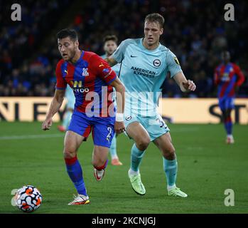 Joel ward von L-R Crystal Palace hält während der Premier League zwischen Crystal Palace und Brighton und Hove Albion am 27.. September 2021 im Selhurst Park Stadium, London, von Brighton & Hove Albion Dan Burn (Foto by Action Foto Sport/NurPhoto) Stockfoto