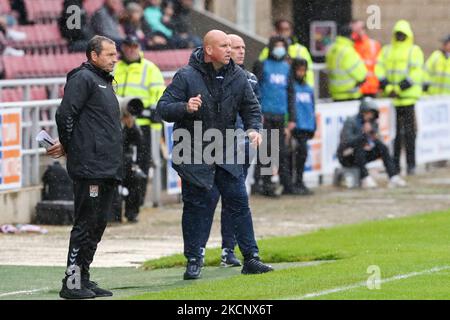 Matth Gray, Manager von Sutton United, während der zweiten Hälfte des zweiten Spiels der Sky Bet League zwischen Northampton Town und Sutton United im PTS Academy Stadium, Northampton, am Samstag, den 2.. Oktober 2021. (Foto von John Cripps/MI News/NurPhoto) Stockfoto