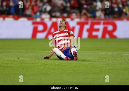 Angel Montoro von Granada CF reagiert während des La Liga-Spiels zwischen Granada CF und Sevilla FC im Nuevo Los Carmenes Stadion am 3. Oktober 2021 in Granada, Spanien. (Foto von Álex Cámara/NurPhoto) Stockfoto