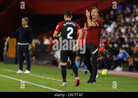 Julen Lopetegui, Manager des FC Sevilla beim La Liga-Spiel zwischen dem FC Granada CF und dem FC Sevilla im Stadion Nuevo Los Carmenes am 3. Oktober 2021 in Granada, Spanien. (Foto von Ãlex CÃ¡mara/NurPhoto) Stockfoto