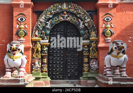 Verzierte Löwentor des Taleju-Tempels im Hanuman Dhoka in Kathmandu, Nepal, am 06. Dezember 2011. (Foto von Creative Touch Imaging Ltd./NurPhoto) Stockfoto