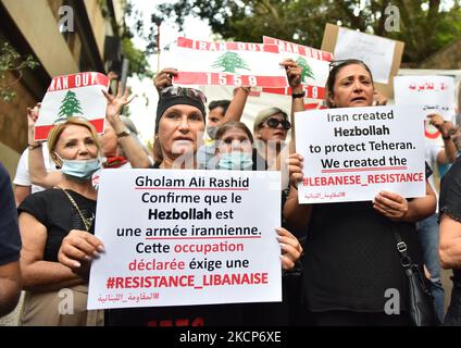 Am 06. Oktober 2021 protestieren Menschen in Beirut, Libanon, gegen den Besuch des iranischen Außenministers Hossein Amir-Abdollahian in Beirut. (Foto von Fadel Itani/NurPhoto) Stockfoto