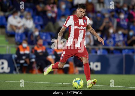 Jose Maria Gimenez von Atletico Madrid in Aktion während des La Liga Santander-Spiels zwischen Getafe CF und Club Atletico de Madrid am 21. September 2021 im Coliseum Alfonso Perez in Getafe, Spanien. (Foto von Jose Breton/Pics Action/NurPhoto) Stockfoto