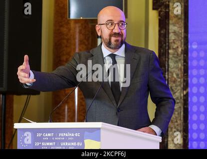 Der Präsident des Europäischen Rates, Charles Michel, hält eine Rede nach dem Gipfeltreffen in Kiew, Ukraine, am 12. Oktober 2021. Der Gipfel Ukraine-Europäische Union 23. in Kiew am 12. Oktober in Anwesenheit des Präsidenten der Ukraine, Wolodymyr Zelenskyy, Der Präsident des Europäischen Rates, Charles Michel, und die Präsidentin der Europäischen Kommission, Ursula von der Leyen. (Foto von Sergii Chartschenko/NurPhoto) Stockfoto