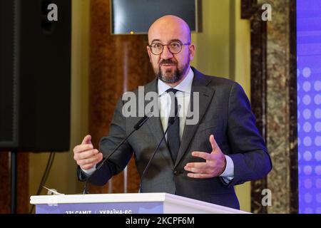 Der Präsident des Europäischen Rates, Charles Michel, hält eine Rede nach dem Gipfeltreffen in Kiew, Ukraine, am 12. Oktober 2021. Der Gipfel Ukraine-Europäische Union 23. in Kiew am 12. Oktober in Anwesenheit des Präsidenten der Ukraine, Wolodymyr Zelenskyy, Der Präsident des Europäischen Rates, Charles Michel, und die Präsidentin der Europäischen Kommission, Ursula von der Leyen. (Foto von Sergii Chartschenko/NurPhoto) Stockfoto