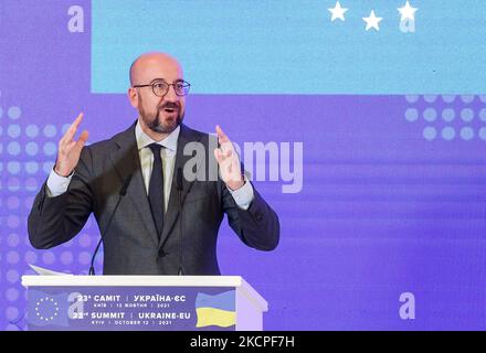 Der Präsident des Europäischen Rates, Charles Michel, hält eine Rede nach dem Gipfeltreffen in Kiew, Ukraine, am 12. Oktober 2021. Der Gipfel Ukraine-Europäische Union 23. in Kiew am 12. Oktober in Anwesenheit des Präsidenten der Ukraine, Wolodymyr Zelenskyy, Der Präsident des Europäischen Rates, Charles Michel, und die Präsidentin der Europäischen Kommission, Ursula von der Leyen. (Foto von Sergii Chartschenko/NurPhoto) Stockfoto
