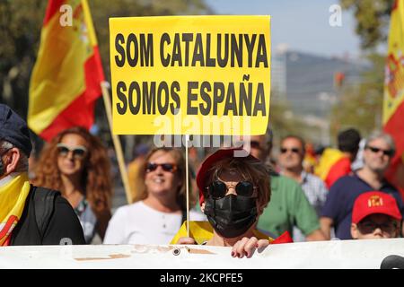 Die spanischen Gewerkschafter feiern das Fest des 12. Oktober, dem Hispanic Day, mit einer Demonstration am on12.. oktober 2021 in Barcelona, Spanien. -- (Foto von Urbanandsport/NurPhoto) Stockfoto