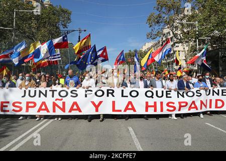 Die spanischen Gewerkschafter feiern das Fest des 12. Oktober, dem Hispanic Day, mit einer Demonstration am on12.. oktober 2021 in Barcelona, Spanien. -- (Foto von Urbanandsport/NurPhoto) Stockfoto