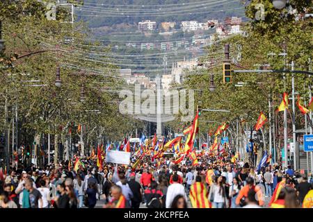 Die spanischen Gewerkschafter feiern das Fest des 12. Oktober, dem Hispanic Day, mit einer Demonstration am on12.. oktober 2021 in Barcelona, Spanien. -- (Foto von Urbanandsport/NurPhoto) Stockfoto