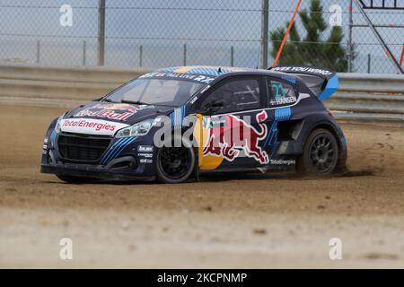 Timmy HANSEN (SWE) in Peugeot 208 des Hansen World RX Teams in Aktion während der World RX of Portugal 2021, auf dem Montalegre International Circuit, am 16. Oktober 2021 in Montalegre, Portugal. (Foto von Paulo Oliveira / NurPhoto) Stockfoto