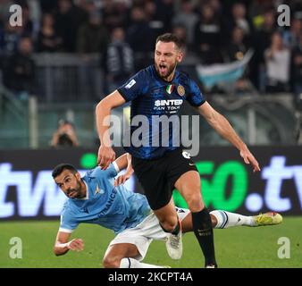 Milan Skriniar des FC Internazionale Milano während des Spiels der SS Lazio und des FC Internazionale Milano am 16. Oktober 2021 im Stadion 'Olimpico' in Roma, Italien (Foto: Gabriele Maricchiolo/NurPhoto) Stockfoto