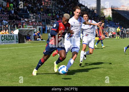 Balde Diao Keita von Cagliari Calcio während des Spiels Cagliari Calcio gegen UC Sampdoria in der italienischen Fußballserie A am 17. Oktober 2021 im Unipol Domus in Cagliari, Italien (Foto: Luigi Canu/LiveMedia/NurPhoto) Stockfoto