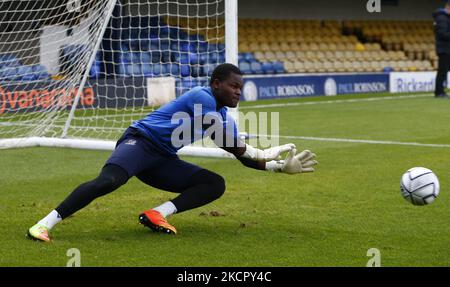 Collin Andeng Ndi von Southend United beim FA Cup Fourth Round Qualifying zwischen Southend United und Chertsey Town im Roots Hall Stadium, Southend on Seas, Großbritannien am 16.. Oktober 2021 (Foto von Action Foto Sport/NurPhoto) Stockfoto