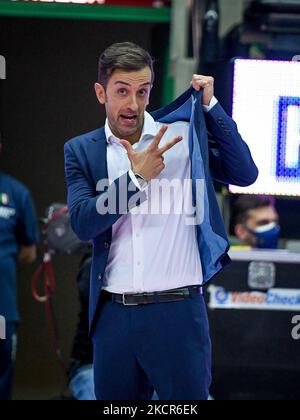 Daniele Santarelli (Coach Conegliano) Gesten während des italienischen Volleyball Serie A1 Frauenmatches Imoco Volley Conegliano gegen Igor Gorgonzola Novara am 21. Oktober 2021 im Palaverde in Treviso, Italien (Foto von Ettore Griffoni/LiveMedia/NurPhoto) Stockfoto