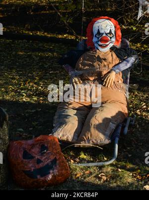 Halloween Dekorationen in Edmonton gesehen. Am Sonntag, den 21. August 2021, in Edmonton, Alberta, Kanada. (Foto von Artur Widak/NurPhoto) Stockfoto