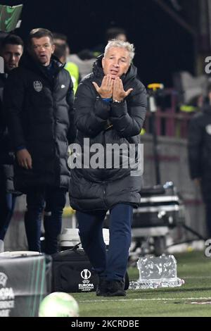 Dan Petrescu, Cheftrainer des CFR Cluj, während des Spiels CFR Cluj gegen Alkmaar Zaanstreek (AZ Alkmaar),UEFA Europa Conference League - Gruppe D, Dr. Constantin Radulescu Stadium, Cluj-Napoca, Rumänien, 21. Oktober 2021 (Foto: Flaviu Buboi/NurPhoto) Stockfoto