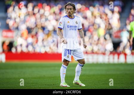 10 Luka Modric von Real Madrid während des La Liga Santader-Spiels zwischen dem FC Barcelona und Real Madrid im Camp Nou Stadium am 24. Oktober 2021 in Barcelona. (Foto von Xavier Bonilla/NurPhoto) Stockfoto