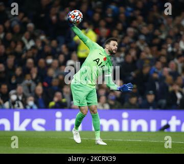 Hugo Lloris von Tottenham Hotspur während der Premier League zwischen Tottenham Hotspur und Manchester United am 30.. Oktober 2021 im Tottenham Hotspur-Stadion in London, England (Foto by Action Foto Sport/NurPhoto) Stockfoto