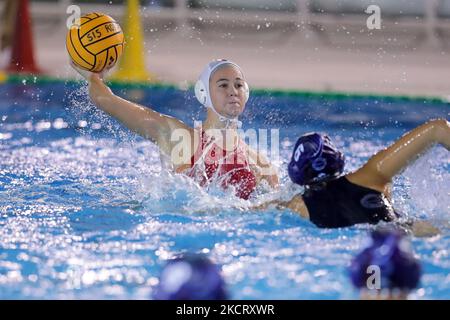 S. Giustini (SIS Roma) beim Wasserball-Spiel der italienischen Serie A1 Frauen SIS Roma gegen Ekipe Orizzonte am 30. Oktober 2021 im Polo Natatorio in Roma, Italien (Foto: Luigi Mariani/LiveMedia/NurPhoto) Stockfoto