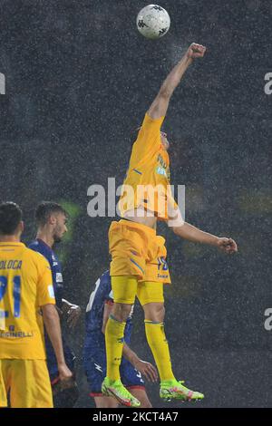 Andrija Novakowitsch von Frosinone in Aktion beim Fußballspiel der Serie A zwischen Frosinone und Crotone im Stadio Benito Stirpe am 1,2021. November in Frosinone Italien (Foto: Claudio Pasquazi/LiveMedia/NurPhoto) Stockfoto