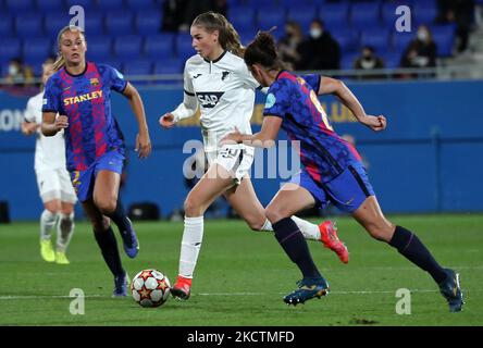 Jule Brand während des Spiels zwischen dem FC Barcelona und der TSG 1899 Hoffenheim, das der 3. Woche der Gruppenphase der UEFA Womens Champions League entspricht, die am 10.. November 2021 im Johan Cruyff Stadium in Barcelona, Spanien, gespielt wurde. -- (Foto von Urbanandsport/NurPhoto) Stockfoto