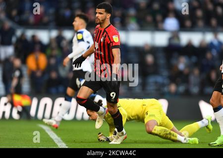 Dominic Solanke vom AFC Bournemouth feiert am Sonntag, den 21.. November 2021, nach einem Tor, das beim Sky Bet Championship-Spiel zwischen Derby County und Bournemouth im Pride Park, Derby, 1-2 Punkte erreicht hat. (Foto von Jon Hobley/MI News/NurPhoto) Stockfoto