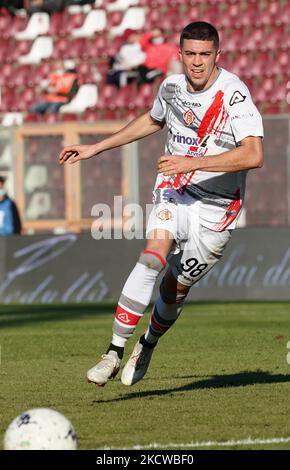 Luca Zanimacchia von uns Cremonesen während des Spiels der Serie B zwischen Reggina 1914 und uns Cremonesen am 21. November 2021 Stadion Oreste Granillo in Reggio Calabria, Italien. (Foto von Gabriele Maricchiolo/NurPhoto) Stockfoto